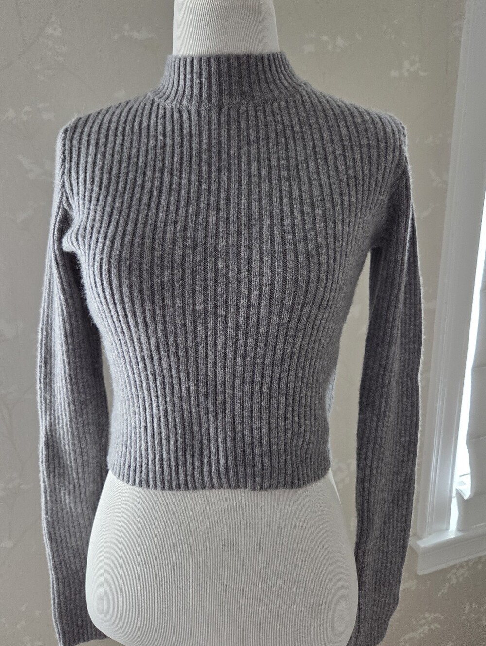 Brandy Melville Gray Cropped Sweater